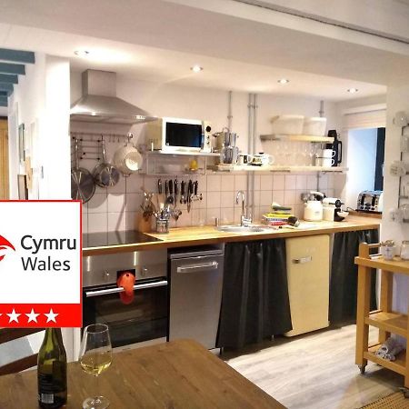 Farmhand Cottage Narberth Εξωτερικό φωτογραφία