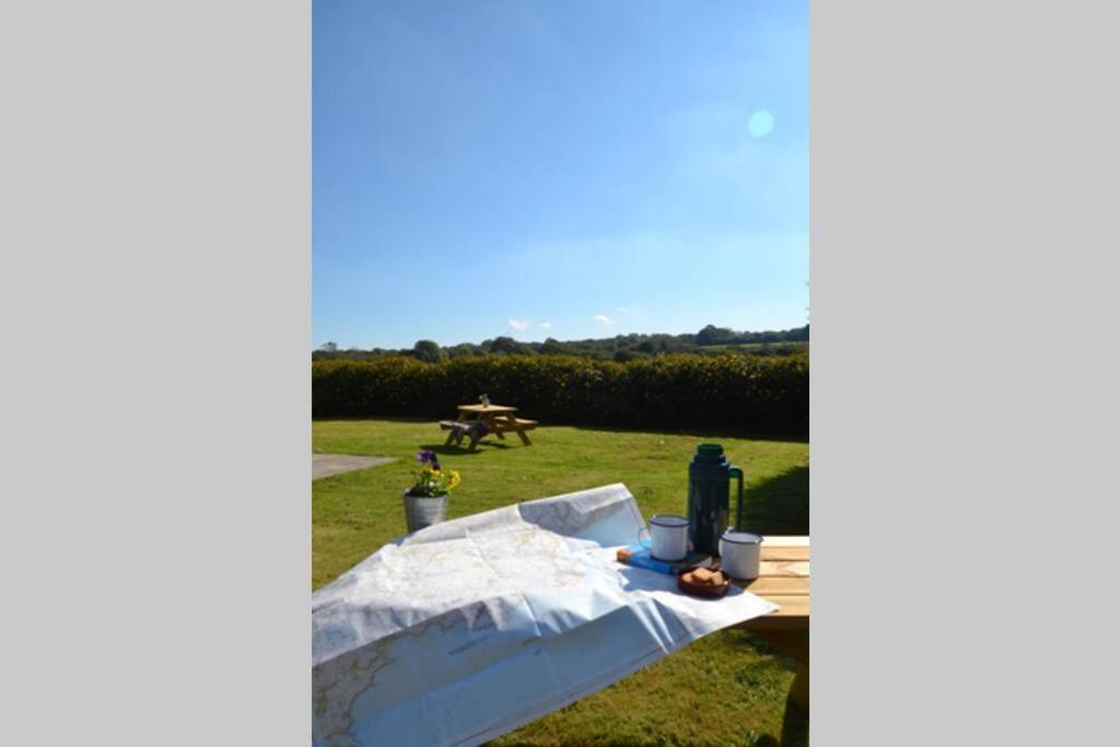 Farmhand Cottage Narberth Εξωτερικό φωτογραφία